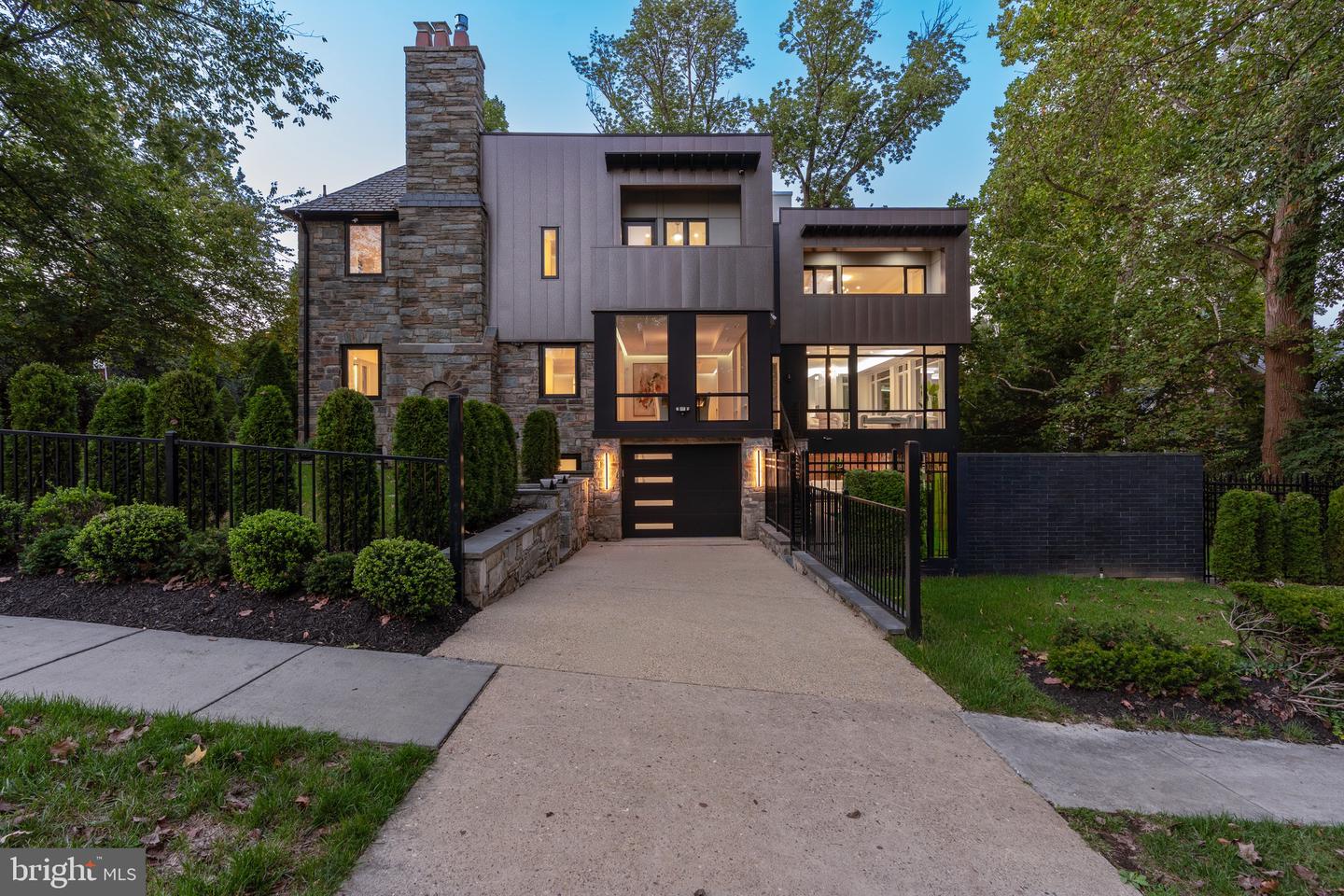 3001 FOXHALL RD NW, WASHINGTON, District Of Columbia 20016, 6 Bedrooms Bedrooms, ,7 BathroomsBathrooms,Residential,For sale,3001 FOXHALL RD NW,DCDC2194406 MLS # DCDC2194406