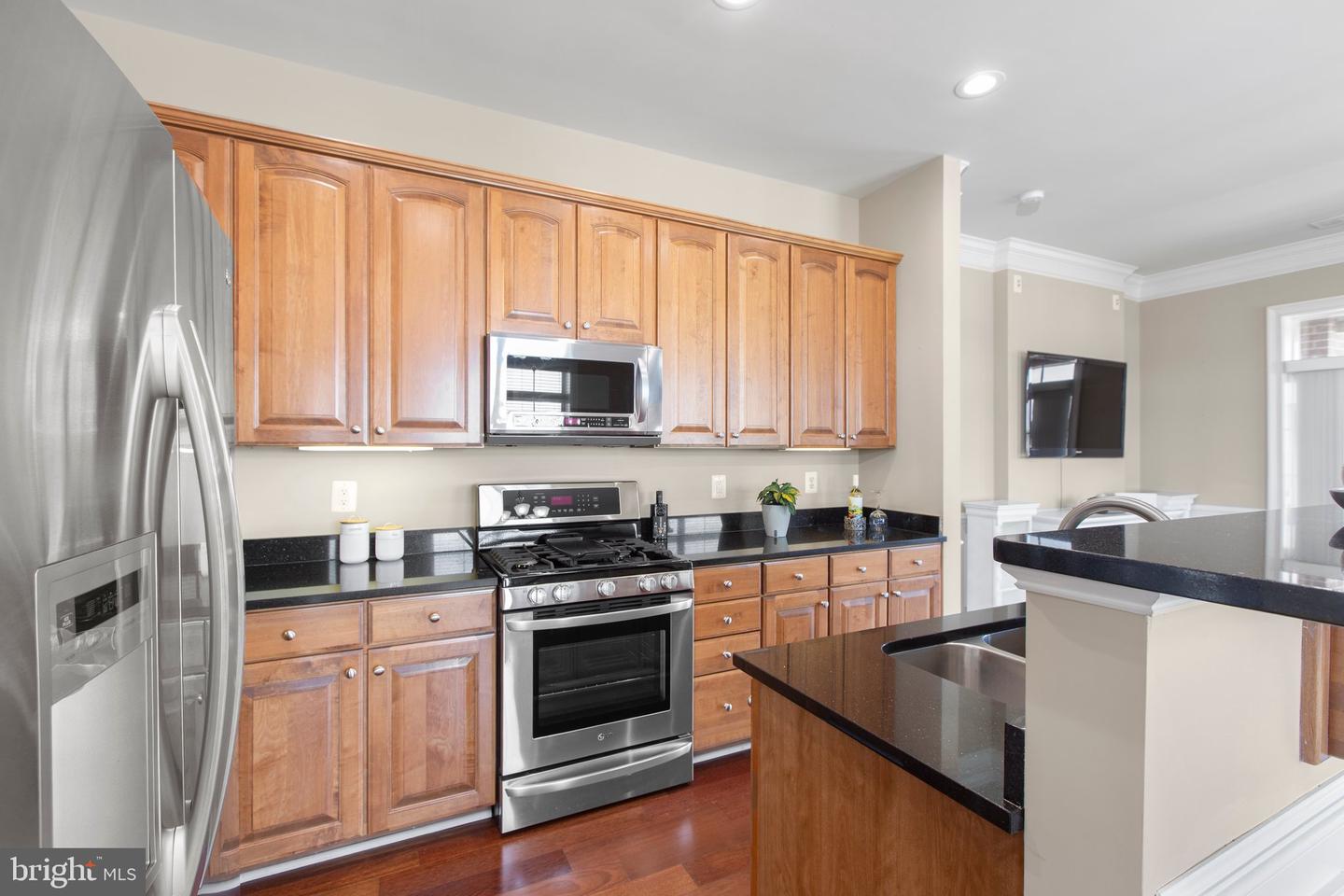 680 WATERMANS DR #405, WOODBRIDGE, Virginia 22191, 2 Bedrooms Bedrooms, ,2 BathroomsBathrooms,Residential,For sale,680 WATERMANS DR #405,VAPW2091470 MLS # VAPW2091470