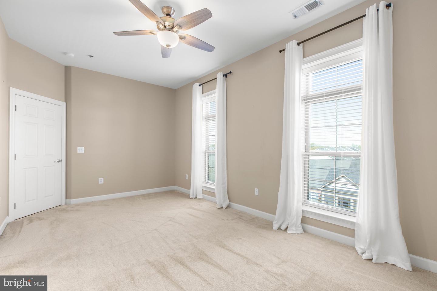 680 WATERMANS DR #405, WOODBRIDGE, Virginia 22191, 2 Bedrooms Bedrooms, ,2 BathroomsBathrooms,Residential,For sale,680 WATERMANS DR #405,VAPW2091470 MLS # VAPW2091470