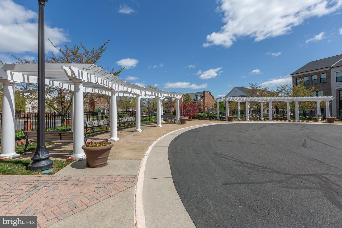 680 WATERMANS DR #405, WOODBRIDGE, Virginia 22191, 2 Bedrooms Bedrooms, ,2 BathroomsBathrooms,Residential,For sale,680 WATERMANS DR #405,VAPW2091470 MLS # VAPW2091470