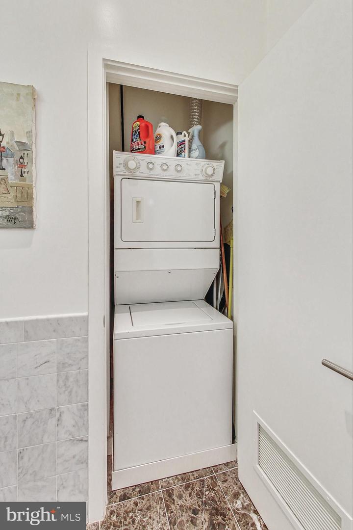 1413 P ST NW #404, WASHINGTON, District Of Columbia 20005, 2 Bedrooms Bedrooms, ,2 BathroomsBathrooms,Residential,For sale,1413 P ST NW #404,DCDC2194522 MLS # DCDC2194522