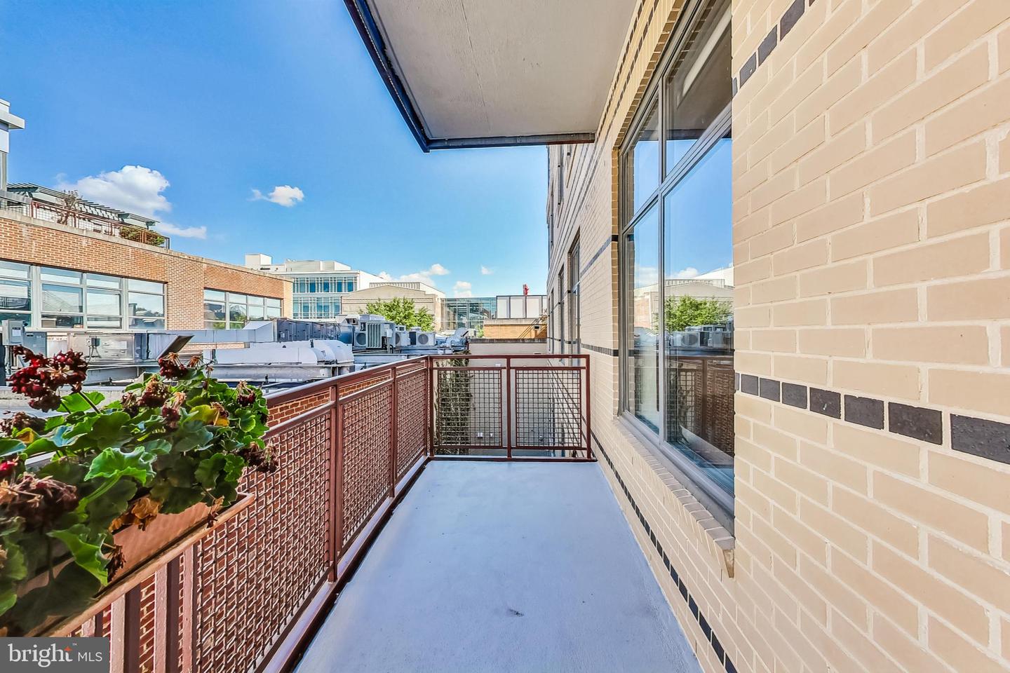 1413 P ST NW #404, WASHINGTON, District Of Columbia 20005, 2 Bedrooms Bedrooms, ,2 BathroomsBathrooms,Residential,For sale,1413 P ST NW #404,DCDC2194522 MLS # DCDC2194522