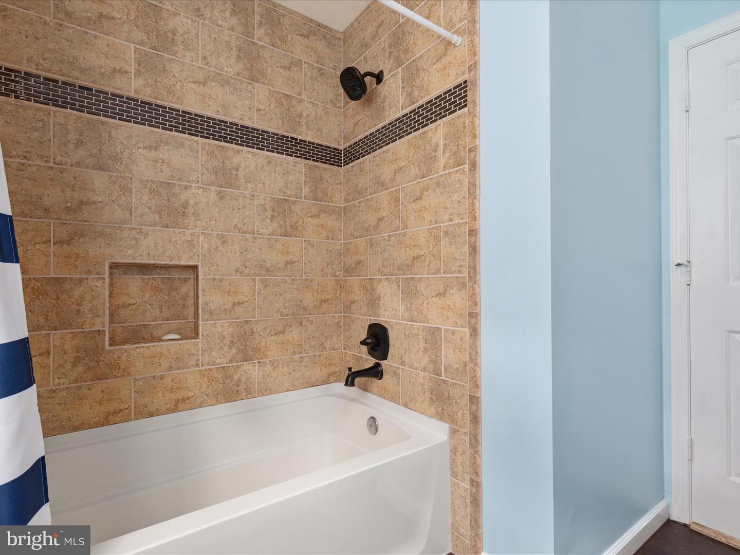 15154 WETHERBURN DR, CENTREVILLE, Virginia 20120, 4 Bedrooms Bedrooms, ,3 BathroomsBathrooms,Residential,For sale,15154 WETHERBURN DR,VAFX2232958 MLS # VAFX2232958