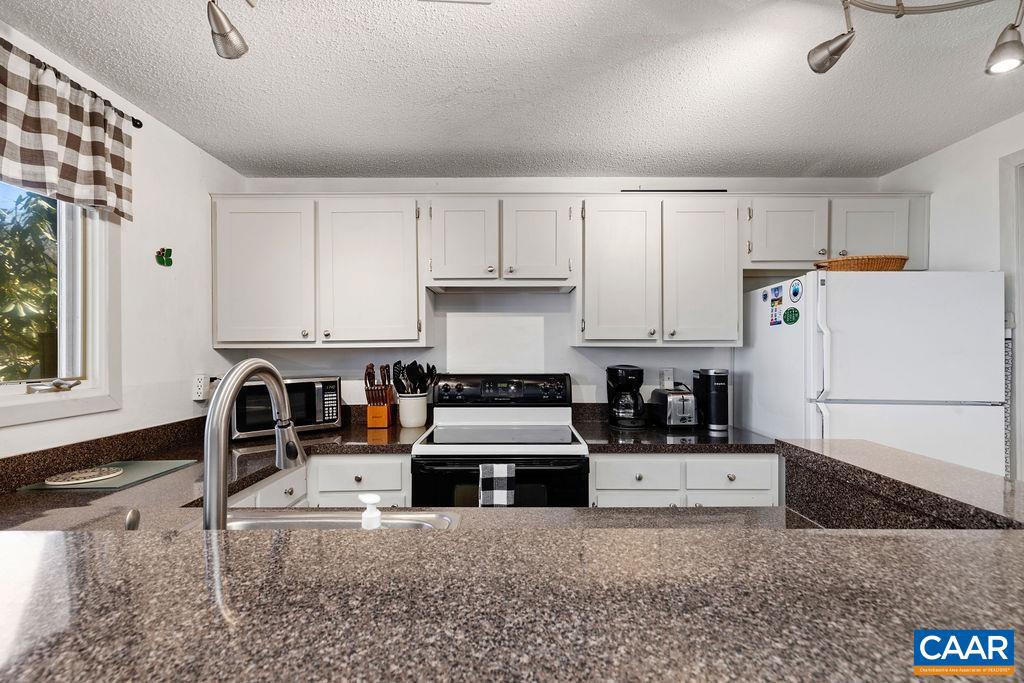 107 EAGLES CT CONDOS #107, WINTERGREEN RESORT, Virginia 22967, 2 Bedrooms Bedrooms, ,1 BathroomBathrooms,Residential,For sale,107 EAGLES CT CONDOS #107,662961 MLS # 662961