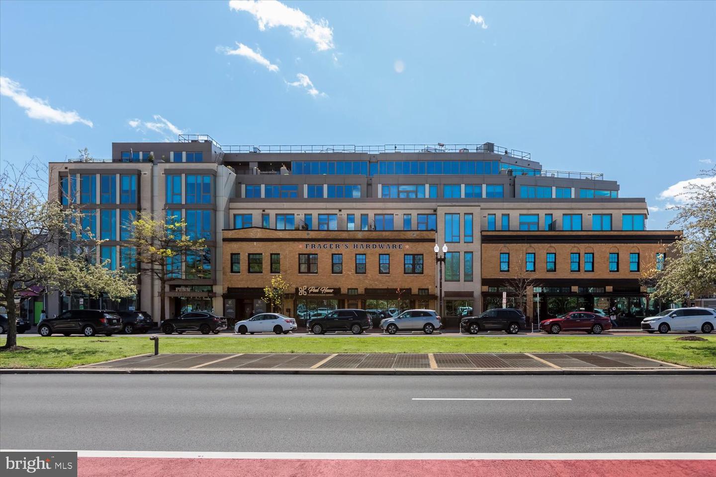 1111 PENNSYLVANIA AVE SE #205, WASHINGTON, District Of Columbia 20003, 2 Bedrooms Bedrooms, ,2 BathroomsBathrooms,Residential,For sale,1111 PENNSYLVANIA AVE SE #205,DCDC2194814 MLS # DCDC2194814
