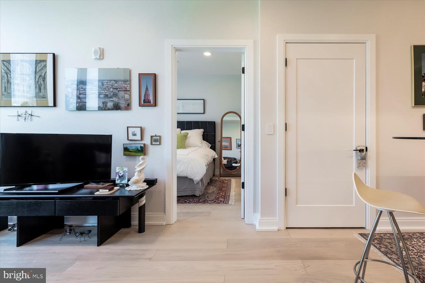 1111 PENNSYLVANIA AVE SE #205, WASHINGTON, District Of Columbia 20003, 2 Bedrooms Bedrooms, ,2 BathroomsBathrooms,Residential,For sale,1111 PENNSYLVANIA AVE SE #205,DCDC2194814 MLS # DCDC2194814