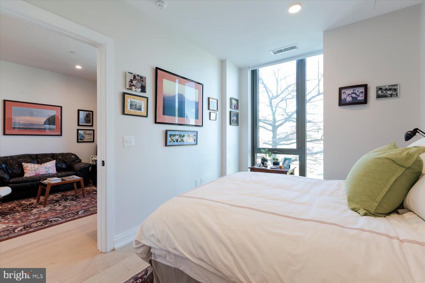 1111 PENNSYLVANIA AVE SE #205, WASHINGTON, District Of Columbia 20003, 2 Bedrooms Bedrooms, ,2 BathroomsBathrooms,Residential,For sale,1111 PENNSYLVANIA AVE SE #205,DCDC2194814 MLS # DCDC2194814