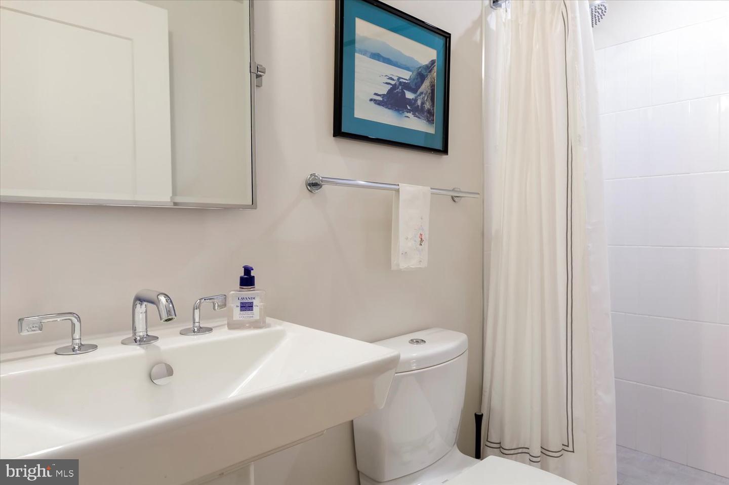 1111 PENNSYLVANIA AVE SE #205, WASHINGTON, District Of Columbia 20003, 2 Bedrooms Bedrooms, ,2 BathroomsBathrooms,Residential,For sale,1111 PENNSYLVANIA AVE SE #205,DCDC2194814 MLS # DCDC2194814