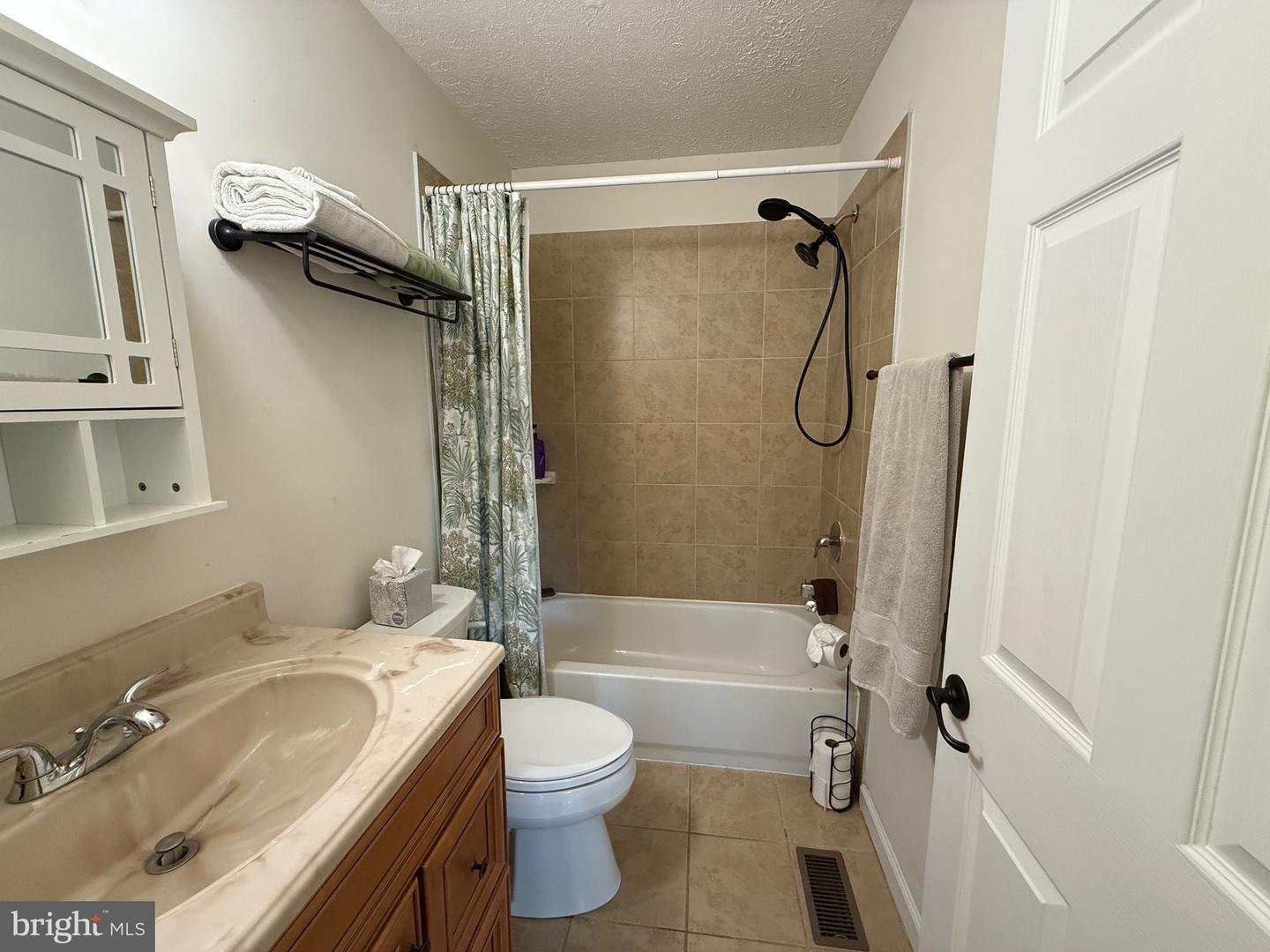 11700 HAZEL RIVER RD, RIXEYVILLE, Virginia 22737, 3 Bedrooms Bedrooms, ,1 BathroomBathrooms,Residential,For sale,11700 HAZEL RIVER RD,VACU2010250 MLS # VACU2010250