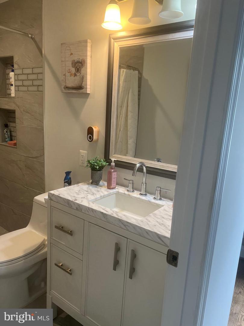 133 COLBURN DR, MANASSAS PARK, Virginia 20111, 6 Bedrooms Bedrooms, ,3 BathroomsBathrooms,Residential,For sale,133 COLBURN DR,VAMP2002978 MLS # VAMP2002978