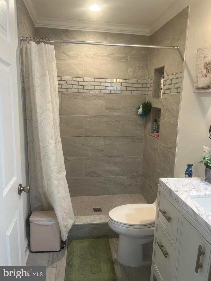 133 COLBURN DR, MANASSAS PARK, Virginia 20111, 6 Bedrooms Bedrooms, ,3 BathroomsBathrooms,Residential,For sale,133 COLBURN DR,VAMP2002978 MLS # VAMP2002978