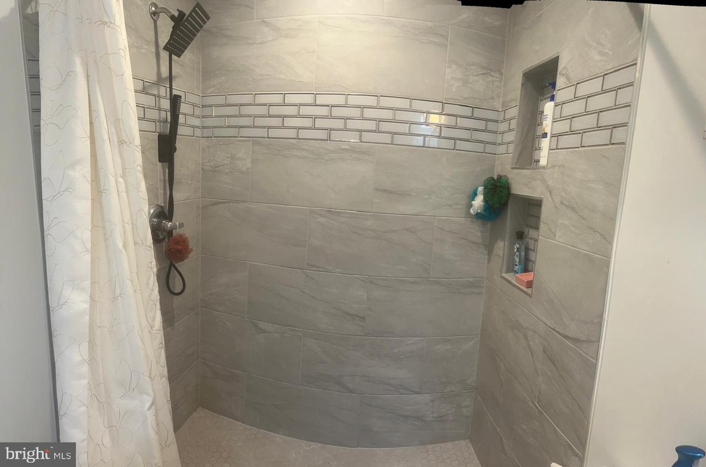 133 COLBURN DR, MANASSAS PARK, Virginia 20111, 6 Bedrooms Bedrooms, ,3 BathroomsBathrooms,Residential,For sale,133 COLBURN DR,VAMP2002978 MLS # VAMP2002978