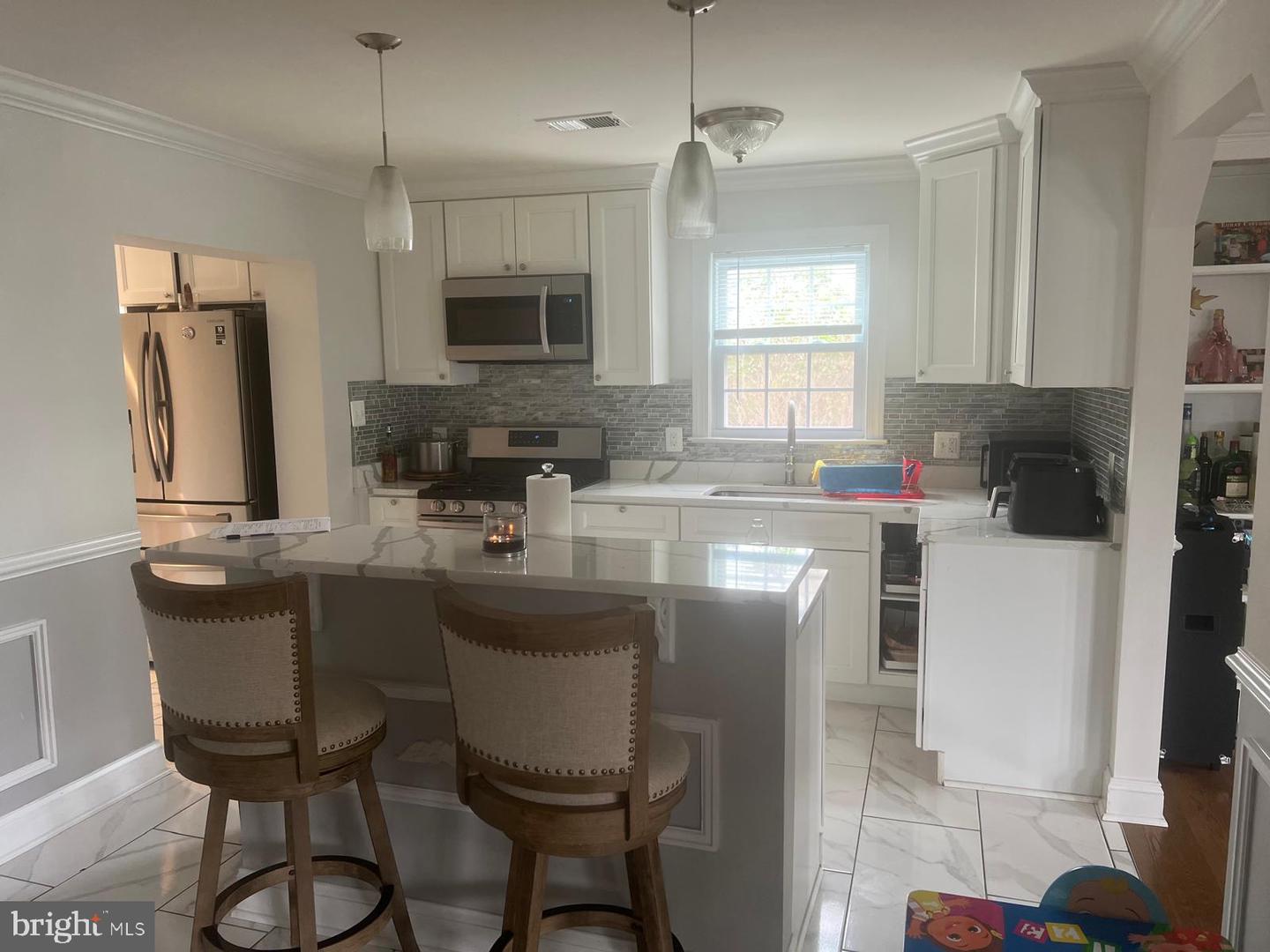 133 COLBURN DR, MANASSAS PARK, Virginia 20111, 6 Bedrooms Bedrooms, ,3 BathroomsBathrooms,Residential,For sale,133 COLBURN DR,VAMP2002978 MLS # VAMP2002978