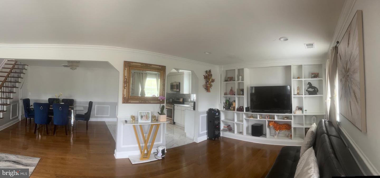 133 COLBURN DR, MANASSAS PARK, Virginia 20111, 6 Bedrooms Bedrooms, ,3 BathroomsBathrooms,Residential,For sale,133 COLBURN DR,VAMP2002978 MLS # VAMP2002978