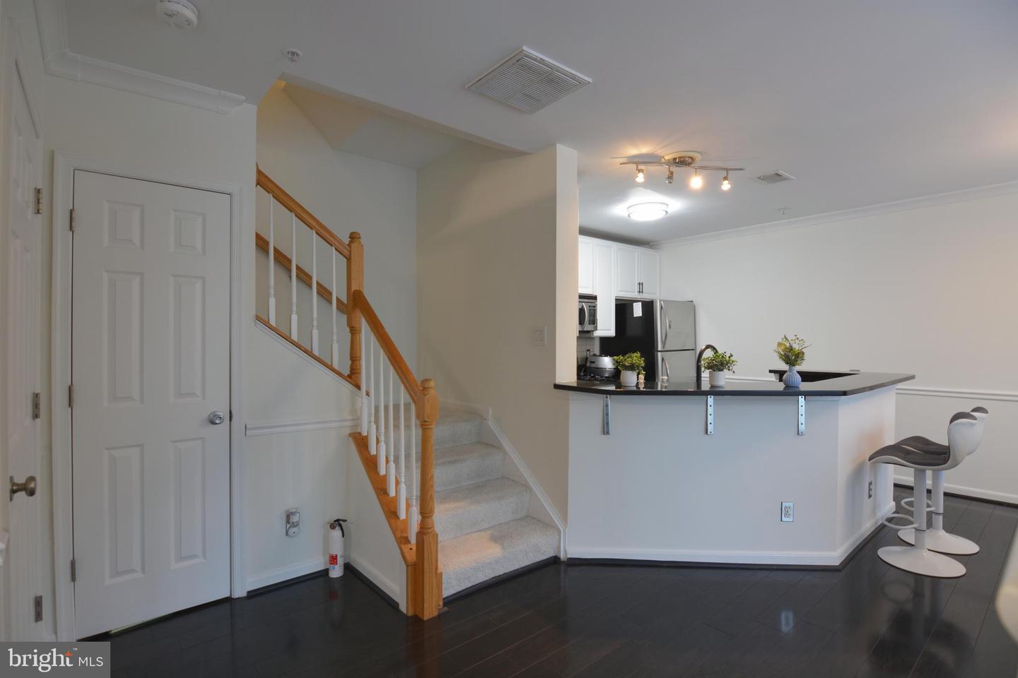12655 FAIR CREST CT #93-301, FAIRFAX, Virginia 22033, 2 Bedrooms Bedrooms, ,2 BathroomsBathrooms,Residential,For sale,12655 FAIR CREST CT #93-301,VAFX2233692 MLS # VAFX2233692