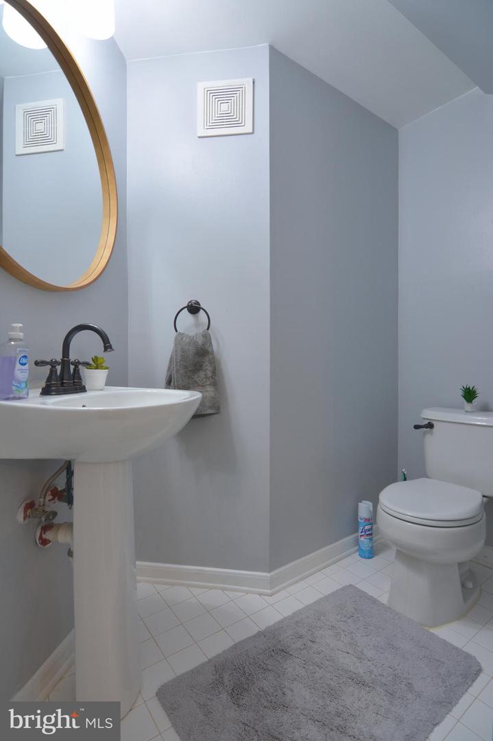 12655 FAIR CREST CT #93-301, FAIRFAX, Virginia 22033, 2 Bedrooms Bedrooms, ,2 BathroomsBathrooms,Residential,For sale,12655 FAIR CREST CT #93-301,VAFX2233692 MLS # VAFX2233692