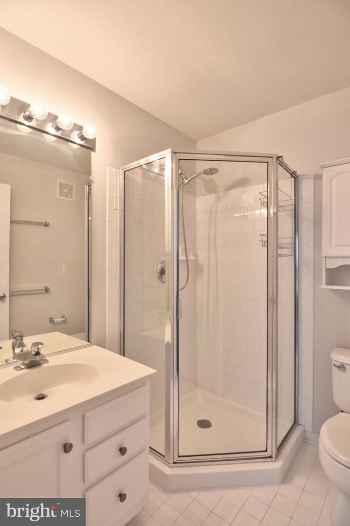 12655 FAIR CREST CT #93-301, FAIRFAX, Virginia 22033, 2 Bedrooms Bedrooms, ,2 BathroomsBathrooms,Residential,For sale,12655 FAIR CREST CT #93-301,VAFX2233692 MLS # VAFX2233692