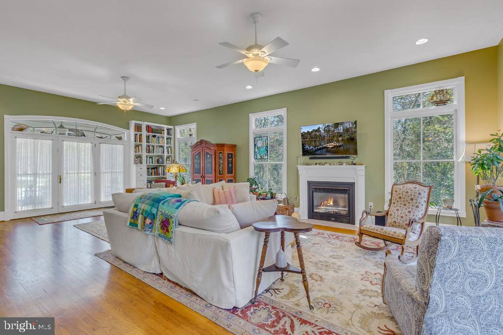 360 PINE REACH DR, KILMARNOCK, Virginia 22482, 3 Bedrooms Bedrooms, ,3 BathroomsBathrooms,Residential,For sale,360 PINE REACH DR,VANV2001520 MLS # VANV2001520
