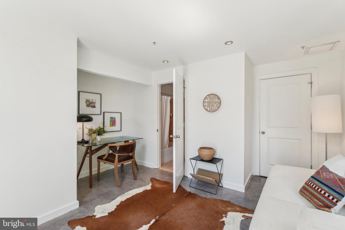 701 LAMONT ST NW #PH-50, WASHINGTON, District Of Columbia 20010, 2 Bedrooms Bedrooms, ,2 BathroomsBathrooms,Residential,For sale,701 LAMONT ST NW #PH-50,DCDC2193794 MLS # DCDC2193794