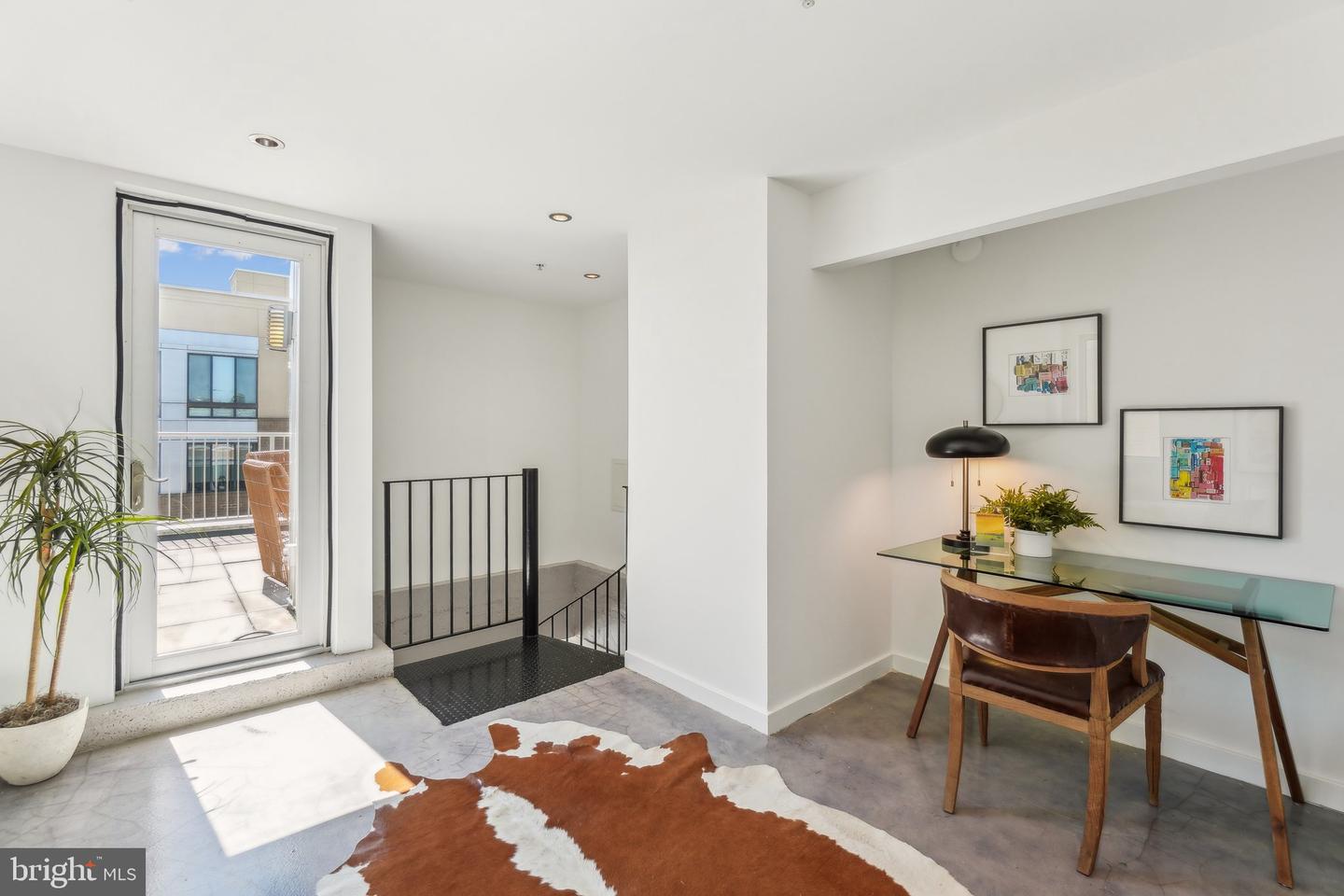 701 LAMONT ST NW #PH-50, WASHINGTON, District Of Columbia 20010, 2 Bedrooms Bedrooms, ,2 BathroomsBathrooms,Residential,For sale,701 LAMONT ST NW #PH-50,DCDC2193794 MLS # DCDC2193794