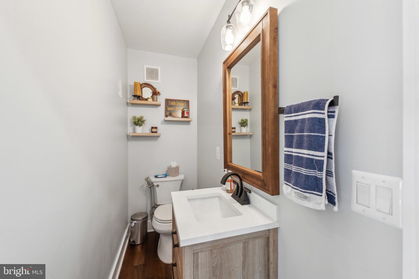2605 N LEXINGTON ST, ARLINGTON, Virginia 22207, 4 Bedrooms Bedrooms, ,3 BathroomsBathrooms,Residential,For sale,2605 N LEXINGTON ST,VAAR2055510 MLS # VAAR2055510