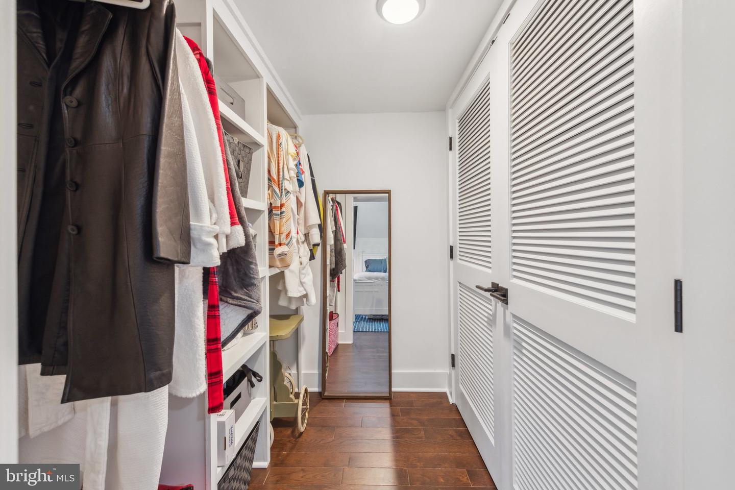 2605 N LEXINGTON ST, ARLINGTON, Virginia 22207, 4 Bedrooms Bedrooms, ,3 BathroomsBathrooms,Residential,For sale,2605 N LEXINGTON ST,VAAR2055510 MLS # VAAR2055510