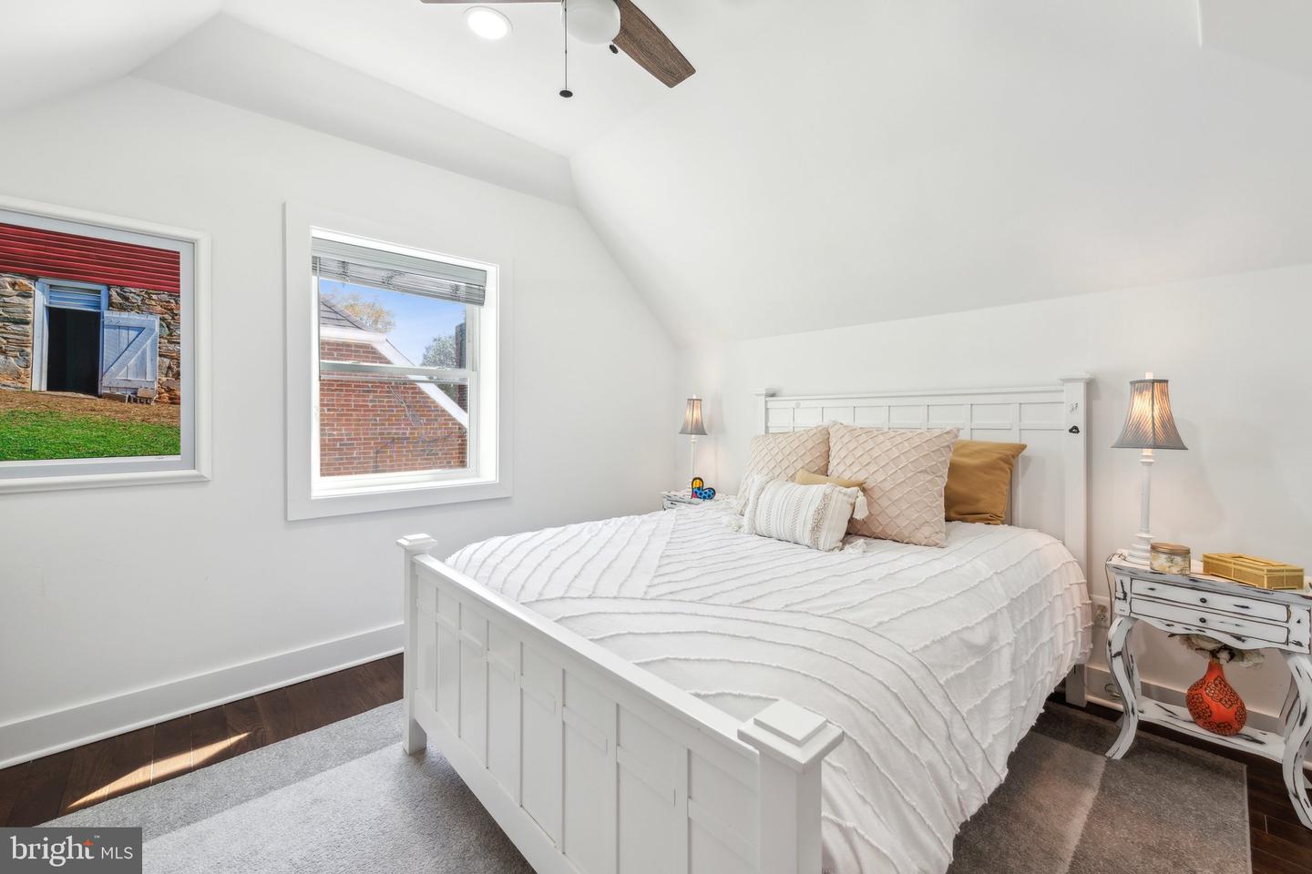 2605 N LEXINGTON ST, ARLINGTON, Virginia 22207, 4 Bedrooms Bedrooms, ,3 BathroomsBathrooms,Residential,For sale,2605 N LEXINGTON ST,VAAR2055510 MLS # VAAR2055510