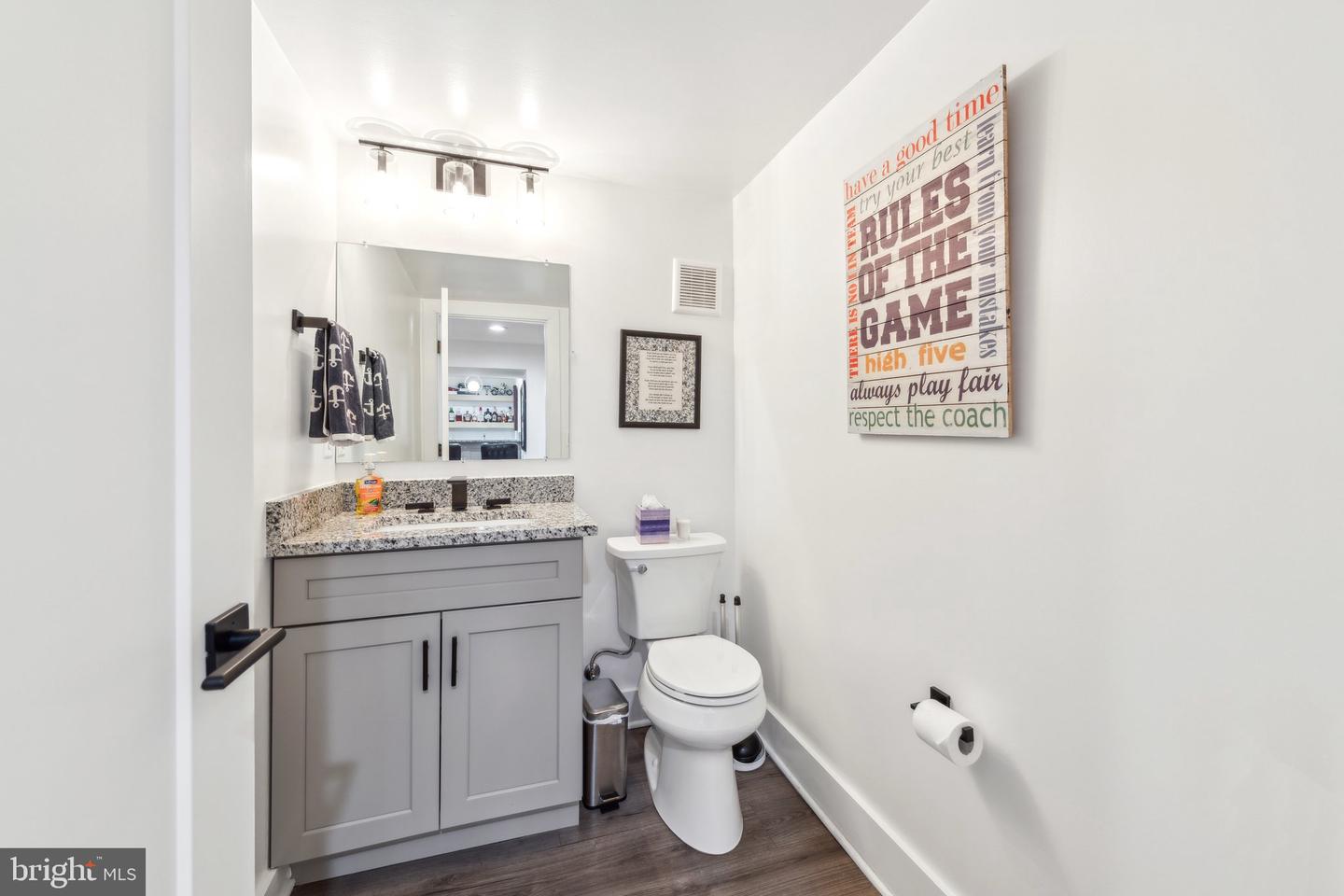 2605 N LEXINGTON ST, ARLINGTON, Virginia 22207, 4 Bedrooms Bedrooms, ,3 BathroomsBathrooms,Residential,For sale,2605 N LEXINGTON ST,VAAR2055510 MLS # VAAR2055510