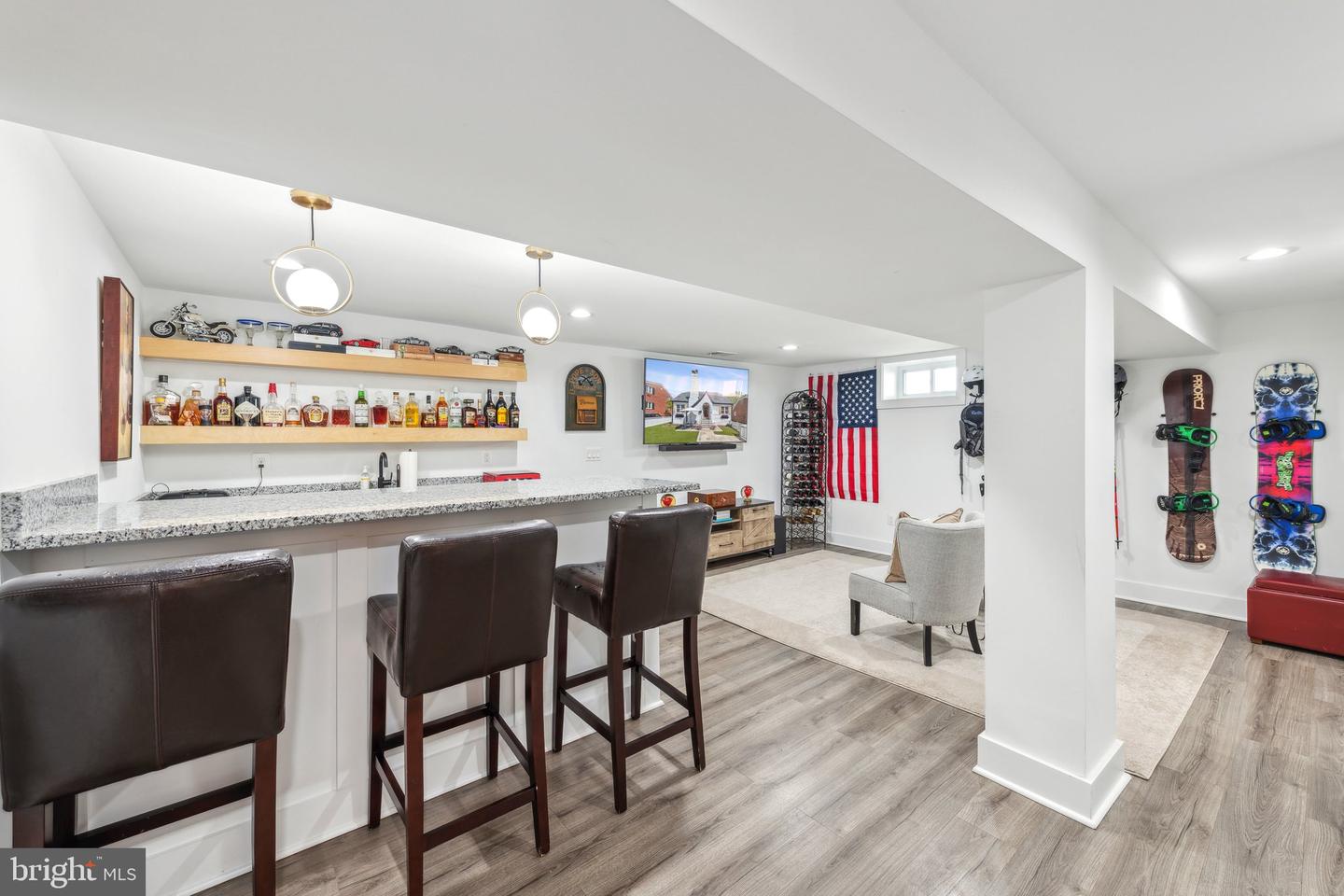 2605 N LEXINGTON ST, ARLINGTON, Virginia 22207, 4 Bedrooms Bedrooms, ,3 BathroomsBathrooms,Residential,For sale,2605 N LEXINGTON ST,VAAR2055510 MLS # VAAR2055510