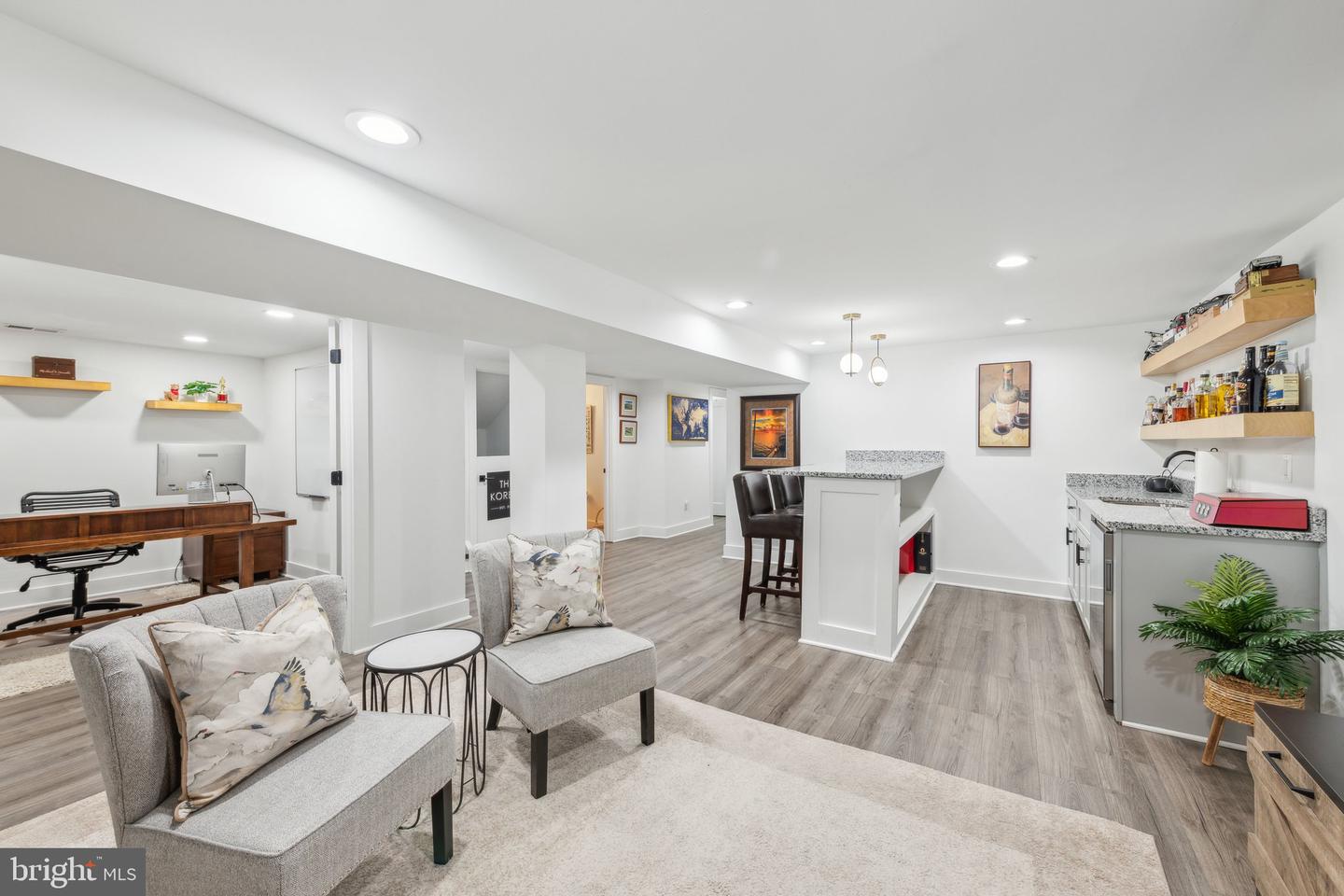 2605 N LEXINGTON ST, ARLINGTON, Virginia 22207, 4 Bedrooms Bedrooms, ,3 BathroomsBathrooms,Residential,For sale,2605 N LEXINGTON ST,VAAR2055510 MLS # VAAR2055510