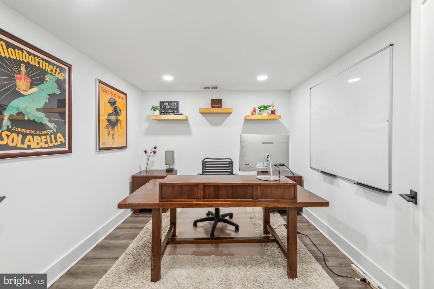 2605 N LEXINGTON ST, ARLINGTON, Virginia 22207, 4 Bedrooms Bedrooms, ,3 BathroomsBathrooms,Residential,For sale,2605 N LEXINGTON ST,VAAR2055510 MLS # VAAR2055510