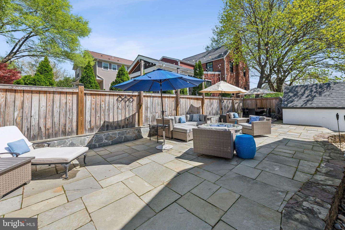 2605 N LEXINGTON ST, ARLINGTON, Virginia 22207, 4 Bedrooms Bedrooms, ,3 BathroomsBathrooms,Residential,For sale,2605 N LEXINGTON ST,VAAR2055510 MLS # VAAR2055510