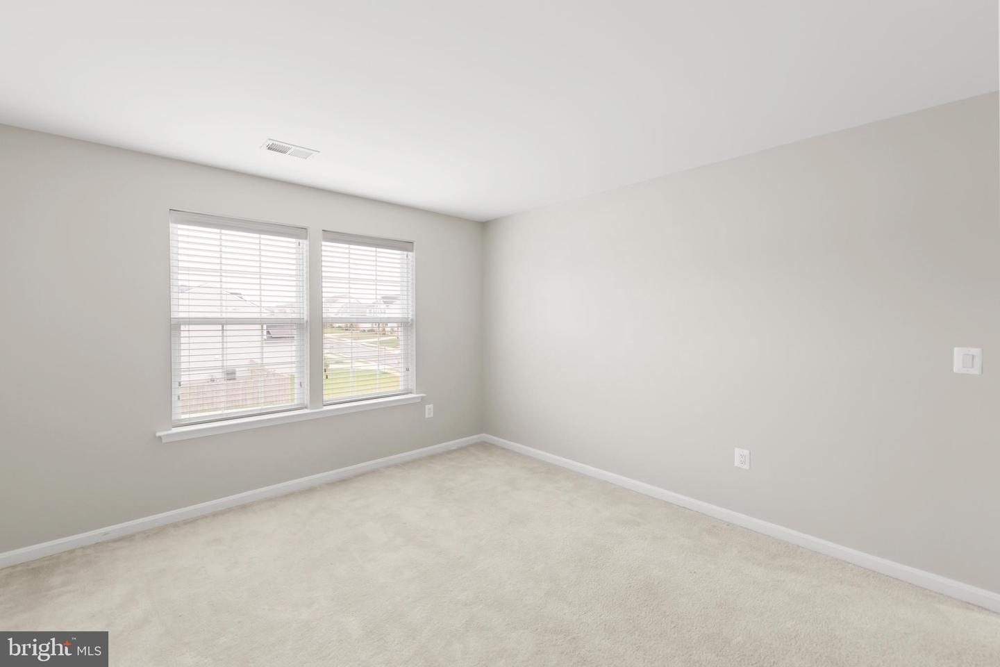 127 WESTCHESTER DR, STEPHENS CITY, Virginia 22655, 4 Bedrooms Bedrooms, ,3 BathroomsBathrooms,Residential,For sale,127 WESTCHESTER DR,VAFV2033278 MLS # VAFV2033278