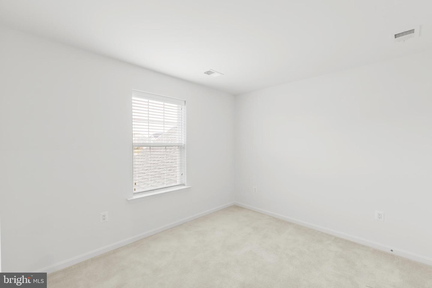 127 WESTCHESTER DR, STEPHENS CITY, Virginia 22655, 4 Bedrooms Bedrooms, ,3 BathroomsBathrooms,Residential,For sale,127 WESTCHESTER DR,VAFV2033278 MLS # VAFV2033278