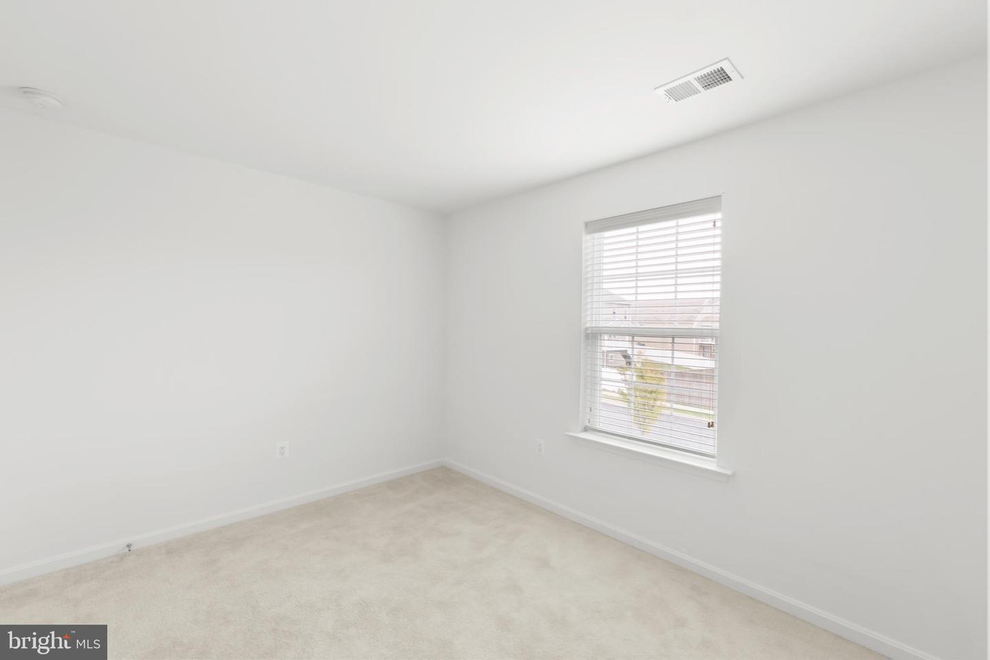 127 WESTCHESTER DR, STEPHENS CITY, Virginia 22655, 4 Bedrooms Bedrooms, ,3 BathroomsBathrooms,Residential,For sale,127 WESTCHESTER DR,VAFV2033278 MLS # VAFV2033278