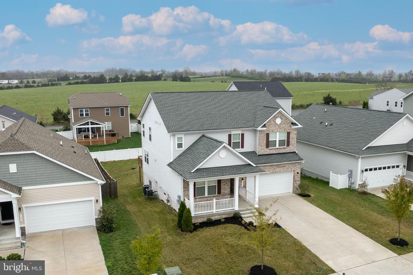 127 WESTCHESTER DR, STEPHENS CITY, Virginia 22655, 4 Bedrooms Bedrooms, ,3 BathroomsBathrooms,Residential,For sale,127 WESTCHESTER DR,VAFV2033278 MLS # VAFV2033278