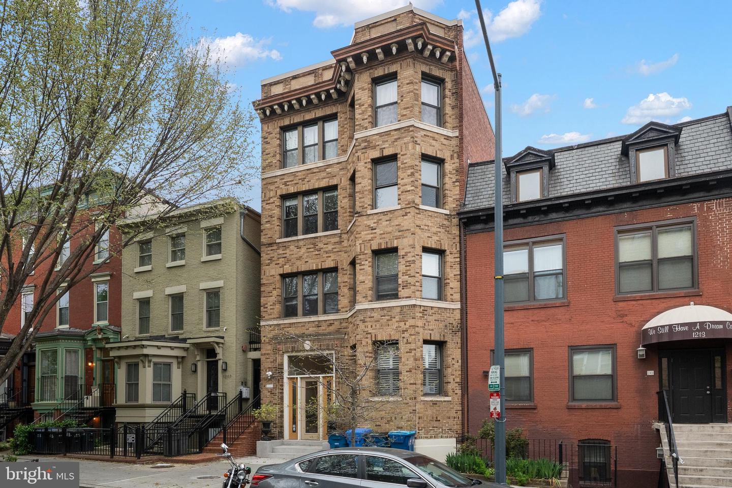 1215 10TH ST NW #2, WASHINGTON, District Of Columbia 20001, 1 Bedroom Bedrooms, ,1 BathroomBathrooms,Residential,For sale,1215 10TH ST NW #2,DCDC2194440 MLS # DCDC2194440