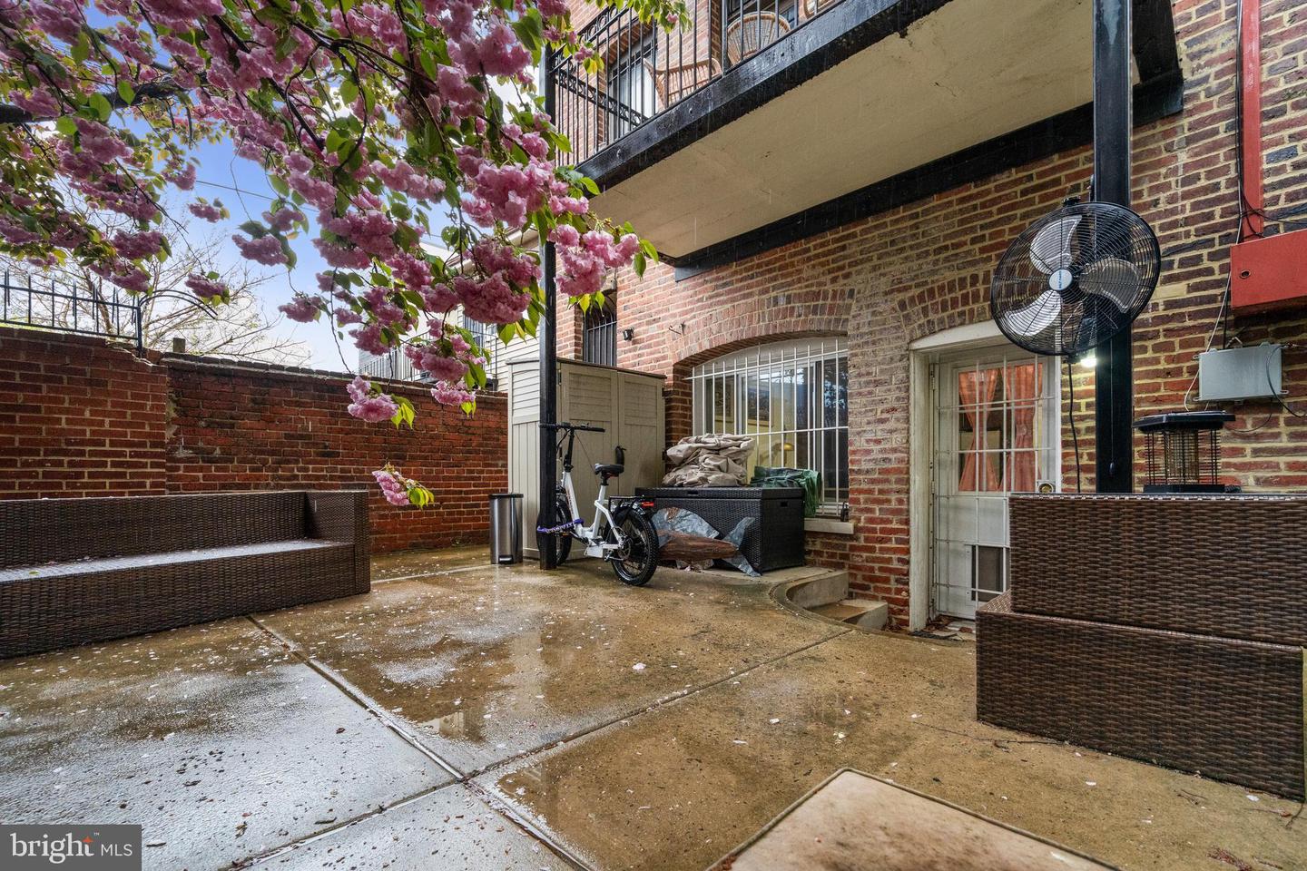 1215 10TH ST NW #2, WASHINGTON, District Of Columbia 20001, 1 Bedroom Bedrooms, ,1 BathroomBathrooms,Residential,For sale,1215 10TH ST NW #2,DCDC2194440 MLS # DCDC2194440
