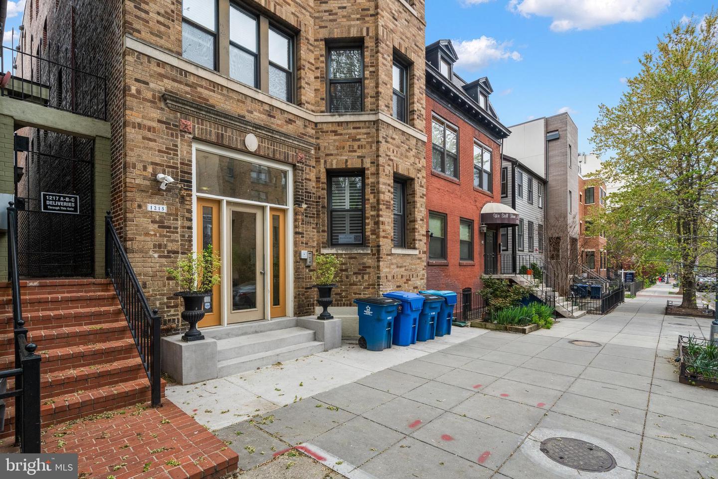 1215 10TH ST NW #2, WASHINGTON, District Of Columbia 20001, 1 Bedroom Bedrooms, ,1 BathroomBathrooms,Residential,For sale,1215 10TH ST NW #2,DCDC2194440 MLS # DCDC2194440