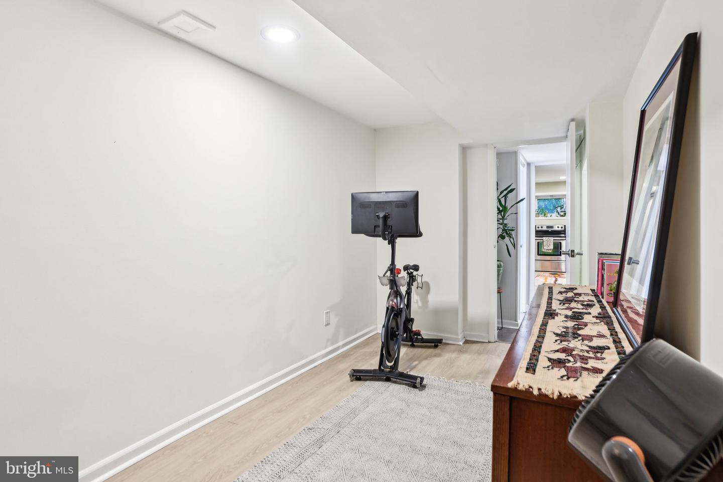 7836 HERITAGE DR, ANNANDALE, Virginia 22003, 5 Bedrooms Bedrooms, 10 Rooms Rooms,3 BathroomsBathrooms,Residential,For sale,7836 HERITAGE DR,VAFX2232344 MLS # VAFX2232344