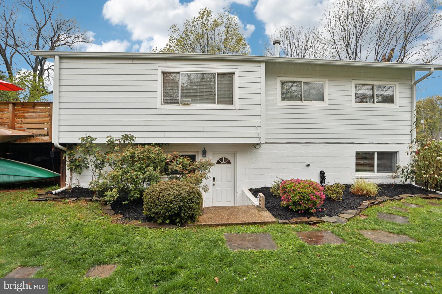 7836 HERITAGE DR, ANNANDALE, Virginia 22003, 5 Bedrooms Bedrooms, 10 Rooms Rooms,3 BathroomsBathrooms,Residential,For sale,7836 HERITAGE DR,VAFX2232344 MLS # VAFX2232344