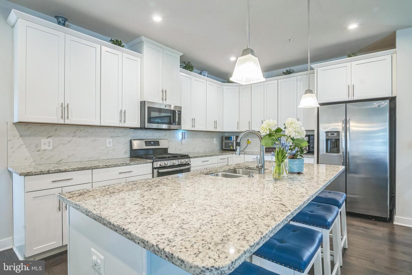2074 RIVER HERITAGE BLVD, DUMFRIES, Virginia 22026, 5 Bedrooms Bedrooms, ,4 BathroomsBathrooms,Residential,For sale,2074 RIVER HERITAGE BLVD,VAPW2090544 MLS # VAPW2090544
