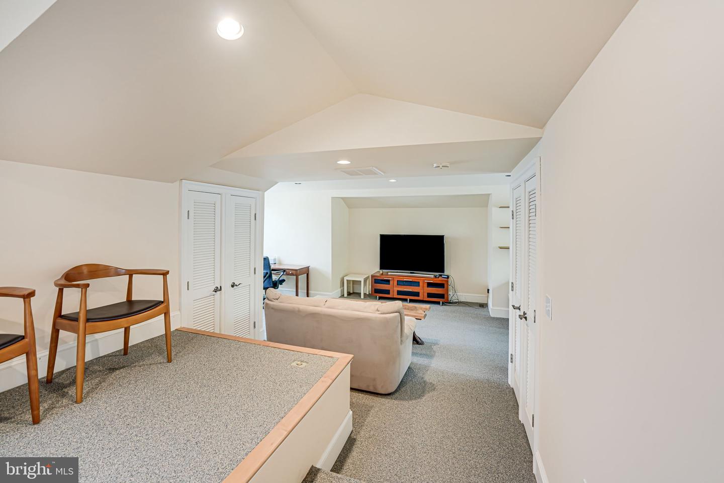 87 E RIVER BEND RD, FREDERICKSBURG, Virginia 22407, 4 Bedrooms Bedrooms, 5 Rooms Rooms,3 BathroomsBathrooms,Residential,For sale,87 E RIVER BEND RD,VASP2032142 MLS # VASP2032142