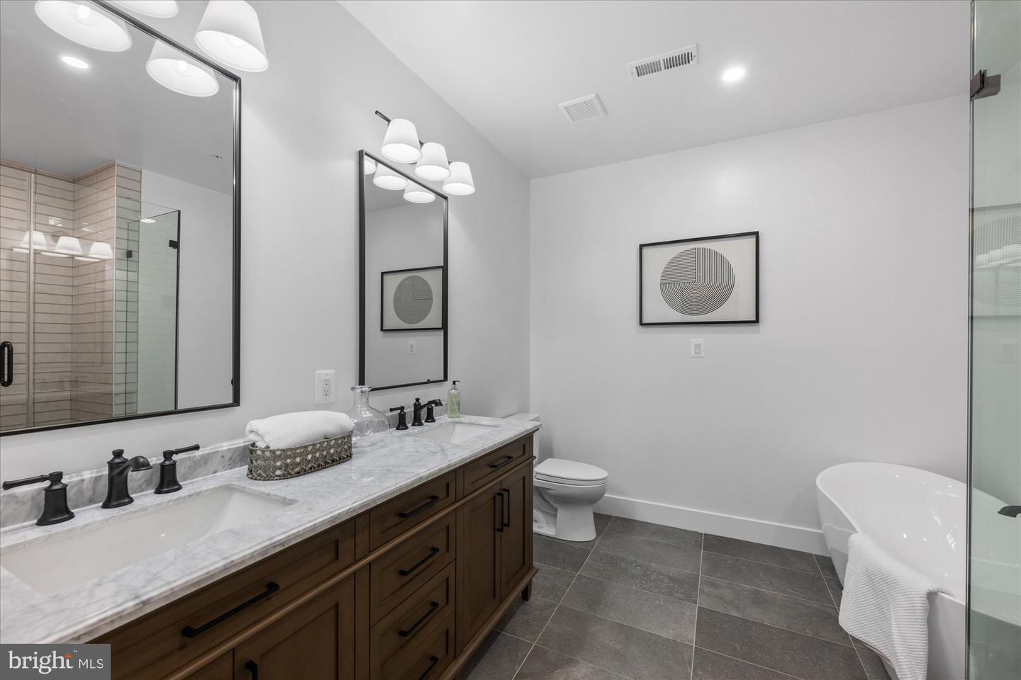 313 I NE #1, WASHINGTON, District Of Columbia 20002, 3 Bedrooms Bedrooms, ,3 BathroomsBathrooms,Residential,For sale,313 I NE #1,DCDC2195298 MLS # DCDC2195298