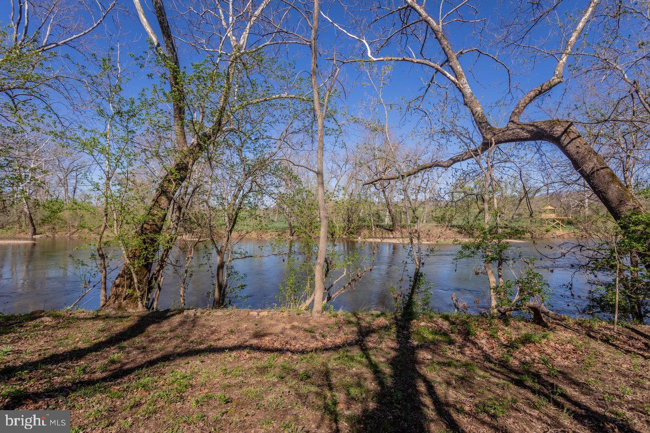5127 CAPTAIN YANCEY RD, ELKTON, Virginia 22827, 3 Bedrooms Bedrooms, ,2 BathroomsBathrooms,Residential,For sale,5127 CAPTAIN YANCEY RD,VARO2002196 MLS # VARO2002196