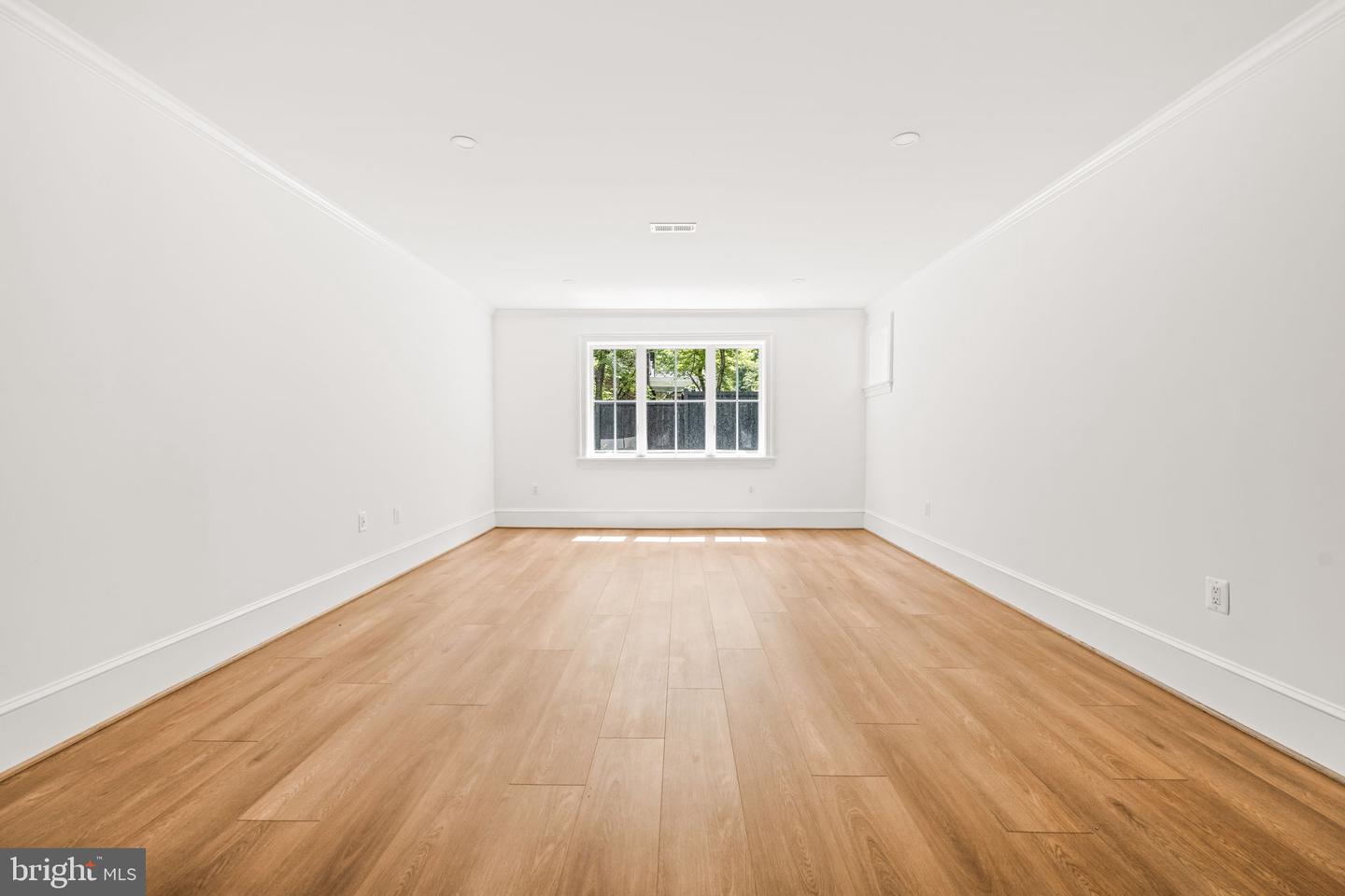414 RUCKER PL, ALEXANDRIA, Virginia 22301, 7 Bedrooms Bedrooms, ,7 BathroomsBathrooms,Residential,For sale,414 RUCKER PL,VAAX2043038 MLS # VAAX2043038