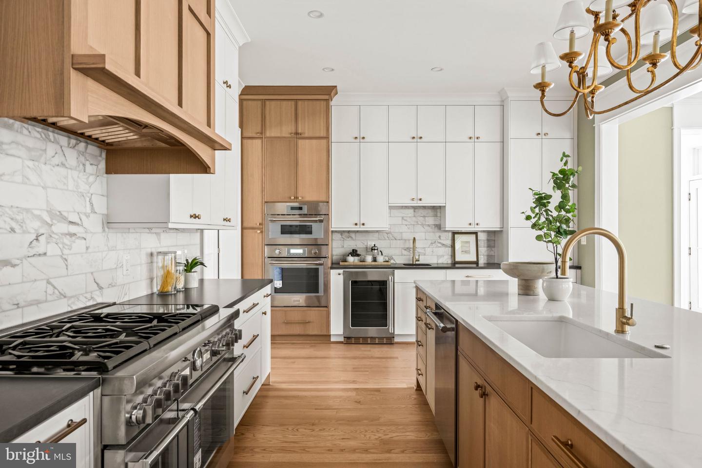 414 RUCKER PL, ALEXANDRIA, Virginia 22301, 7 Bedrooms Bedrooms, ,7 BathroomsBathrooms,Residential,For sale,414 RUCKER PL,VAAX2043038 MLS # VAAX2043038