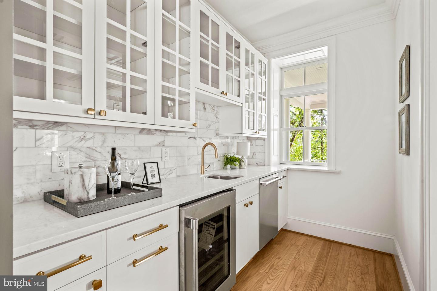 414 RUCKER PL, ALEXANDRIA, Virginia 22301, 7 Bedrooms Bedrooms, ,7 BathroomsBathrooms,Residential,For sale,414 RUCKER PL,VAAX2043038 MLS # VAAX2043038