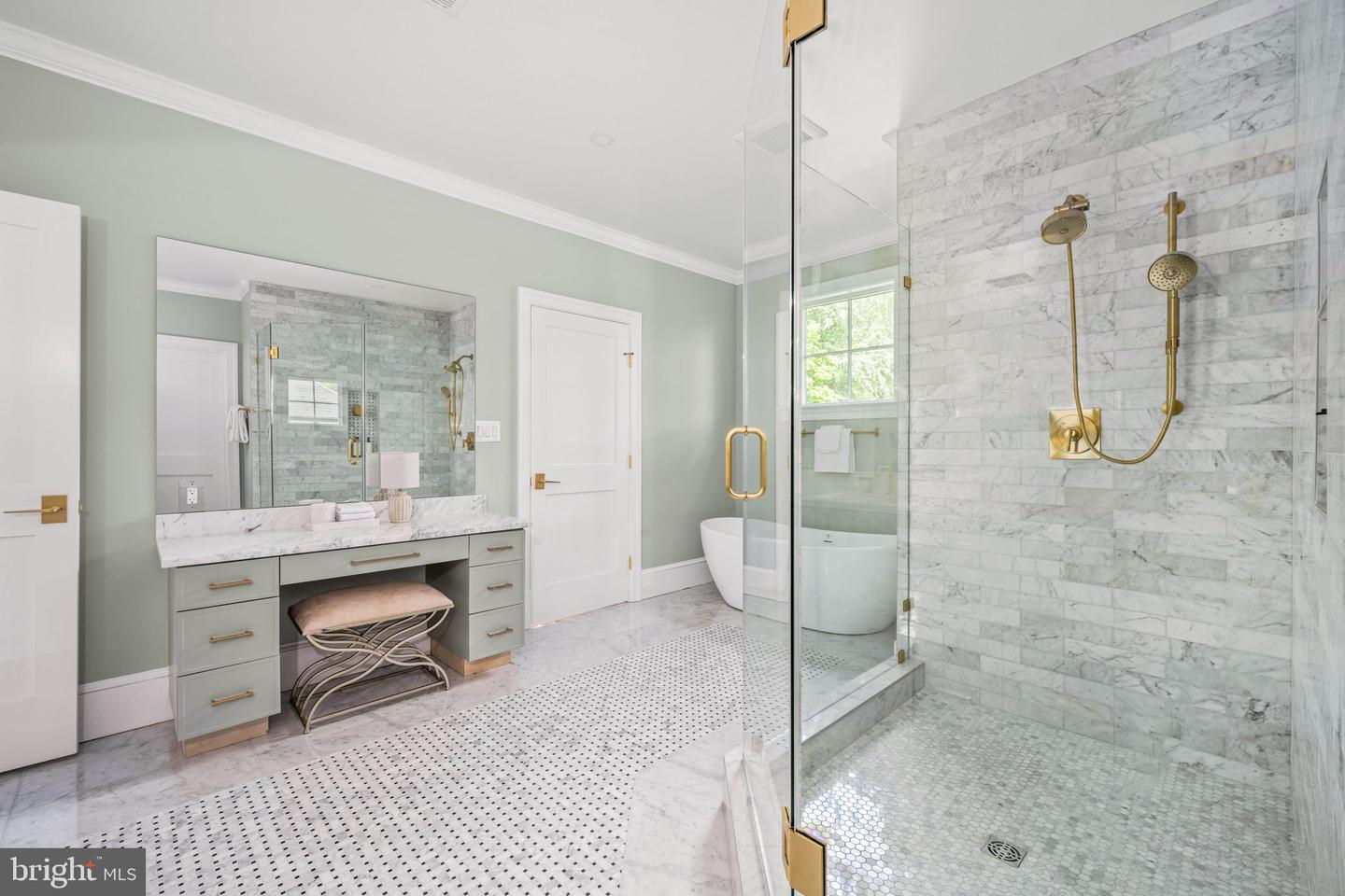 414 RUCKER PL, ALEXANDRIA, Virginia 22301, 7 Bedrooms Bedrooms, ,7 BathroomsBathrooms,Residential,For sale,414 RUCKER PL,VAAX2043038 MLS # VAAX2043038