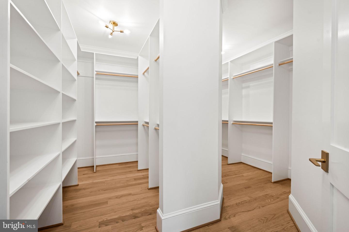 414 RUCKER PL, ALEXANDRIA, Virginia 22301, 7 Bedrooms Bedrooms, ,7 BathroomsBathrooms,Residential,For sale,414 RUCKER PL,VAAX2043038 MLS # VAAX2043038